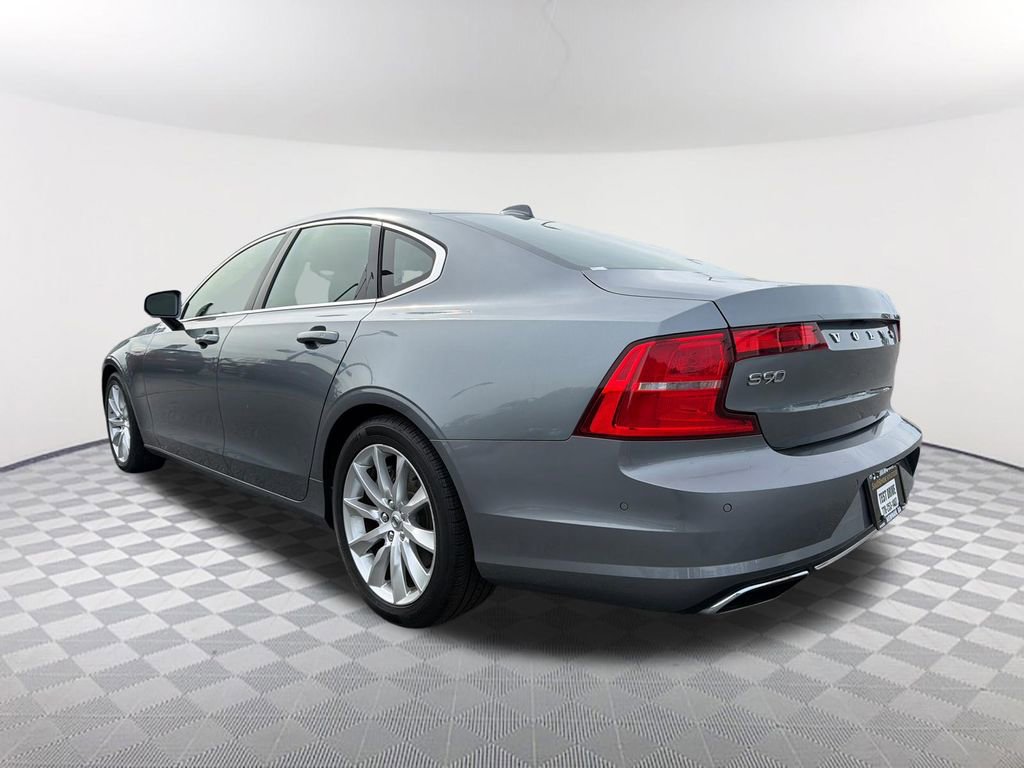 Used 2017 Volvo S90 T6 Momentum w/ Vision Package image 7