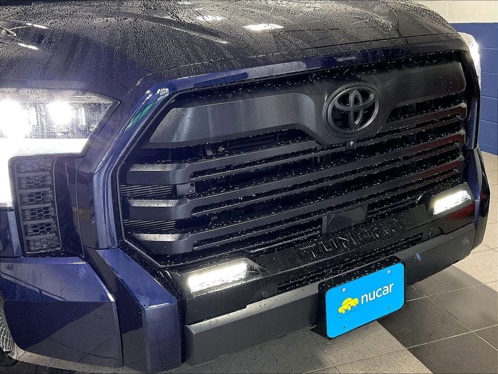 Used 2025 Toyota Tundra Limited AWD/4WD image 33
