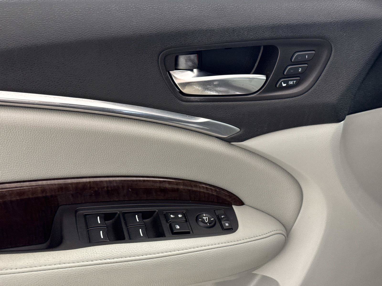 Used 2018 Acura MDX FWD image 14
