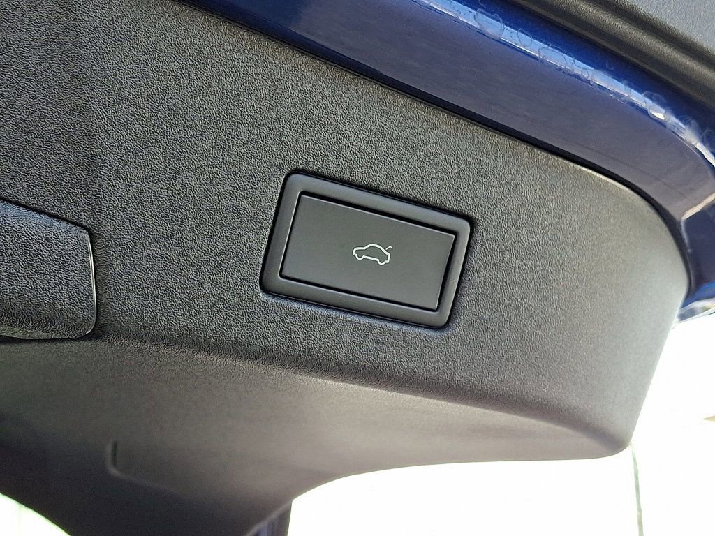 Used 2021 Volkswagen ID.4 Pro S image 28