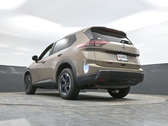 Used 2025 Nissan Rogue SV AWD/4WD image 52