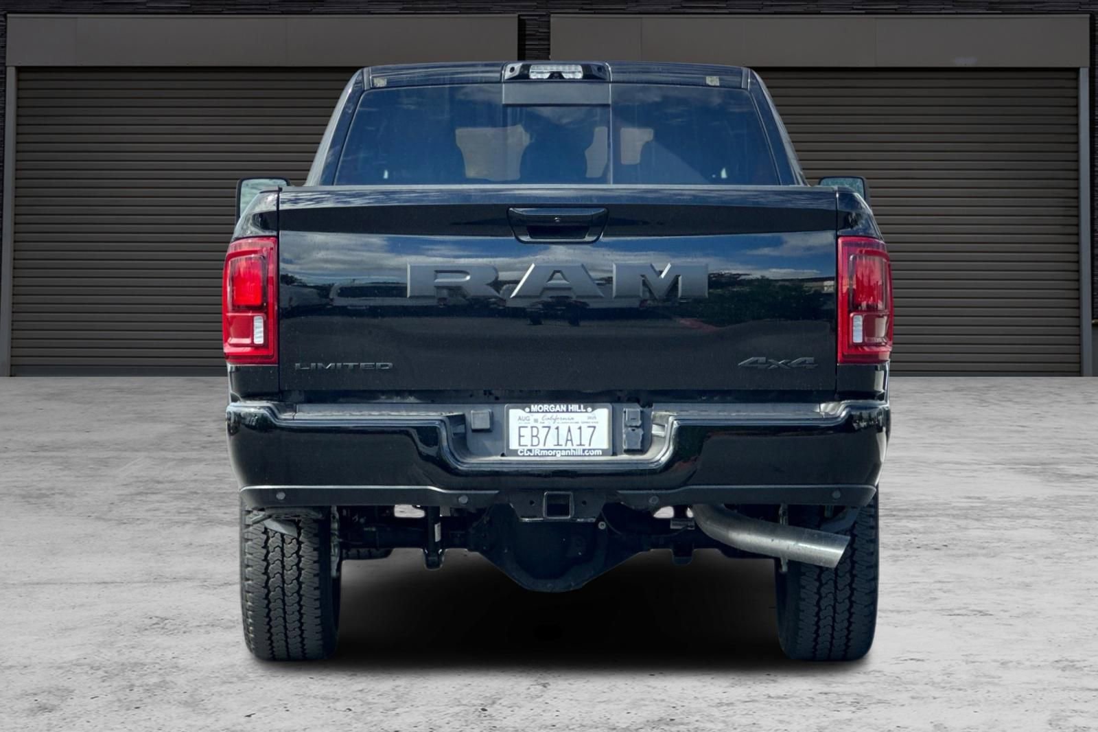 Used 2025 RAM 3500 Limited image 5