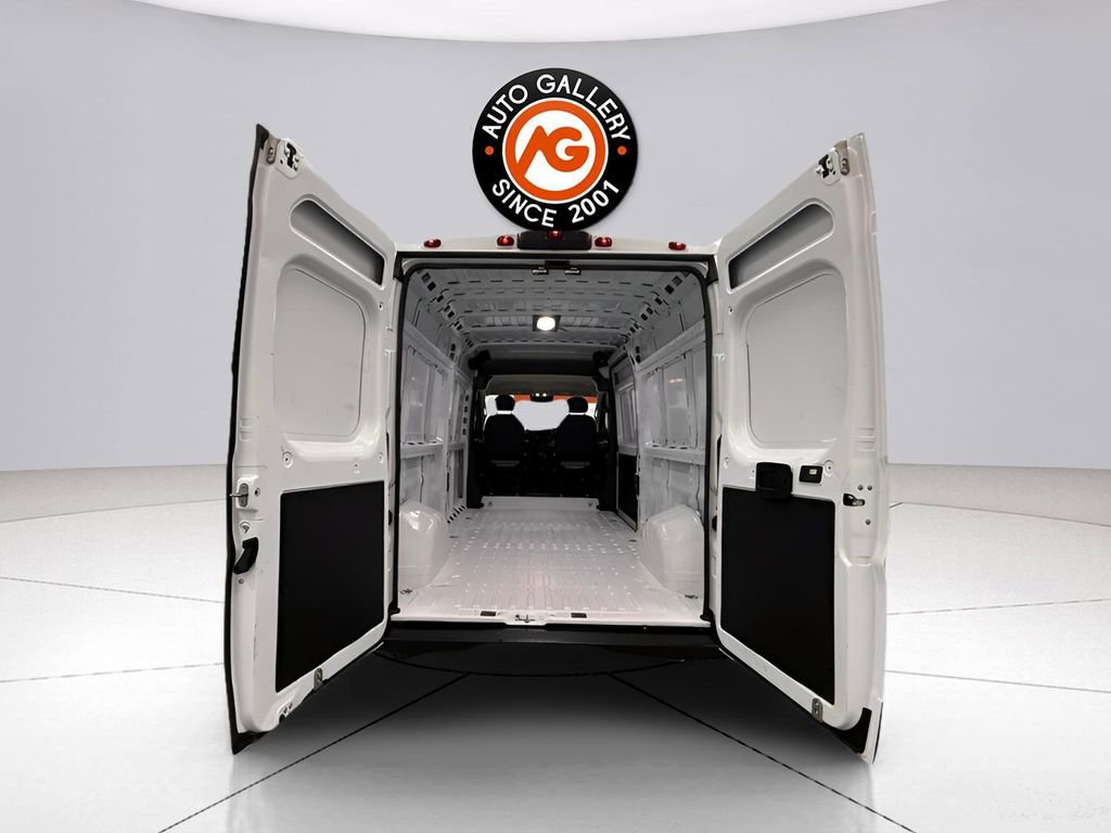 Used 2025 RAM ProMaster 2500 w/ Convenience Group image 19
