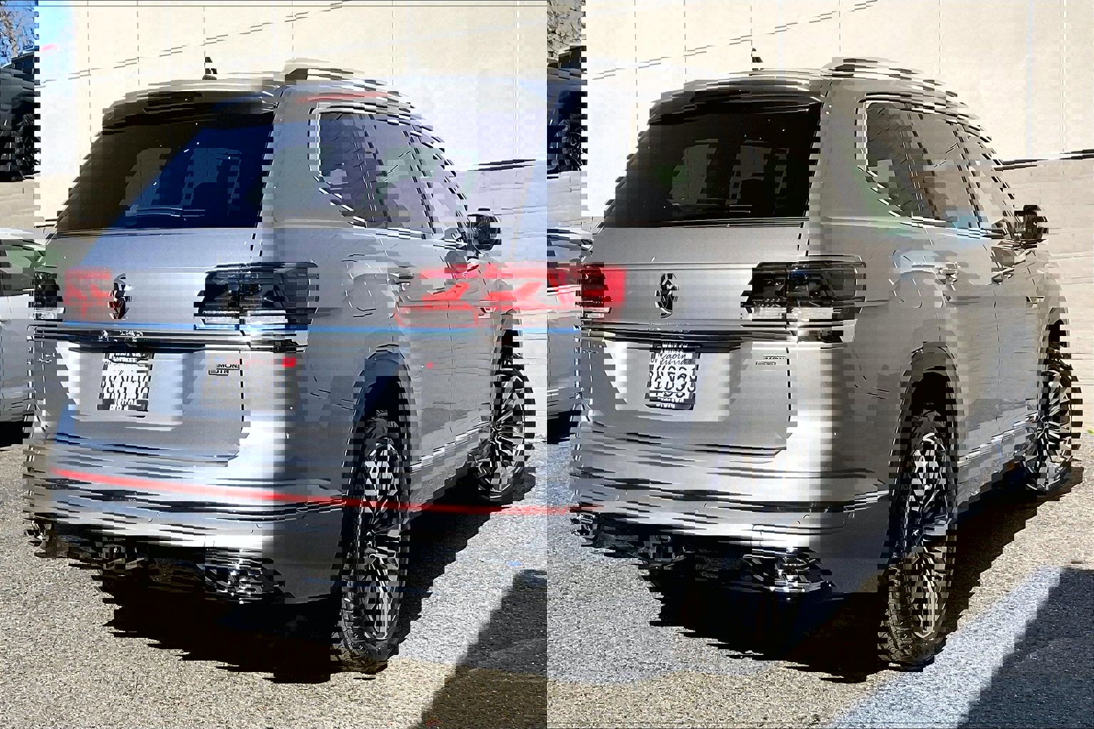 Certified 2022 Volkswagen Atlas SEL Premium image 13