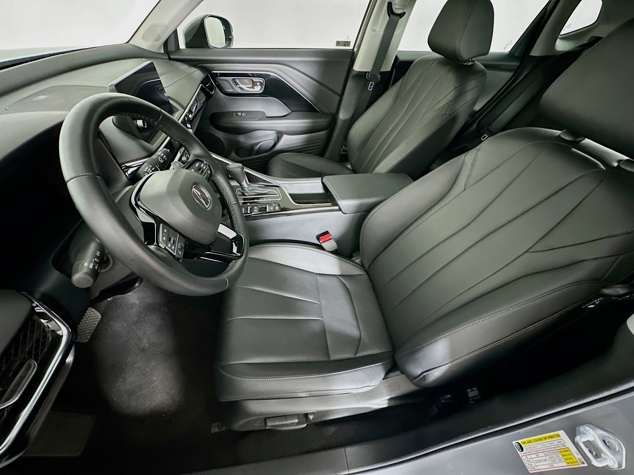 Used 2025 Acura ADX FWD image 13