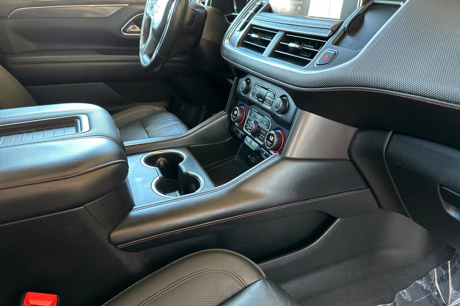 Certified 2022 Chevrolet Suburban RST w/ Sport Performance Package AWD/4WD image 18