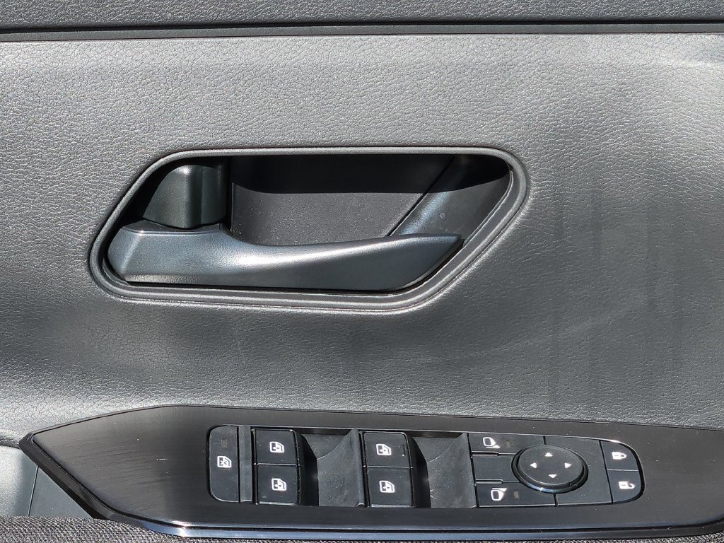 New 2027 Nissan Kicks S FWD image 15