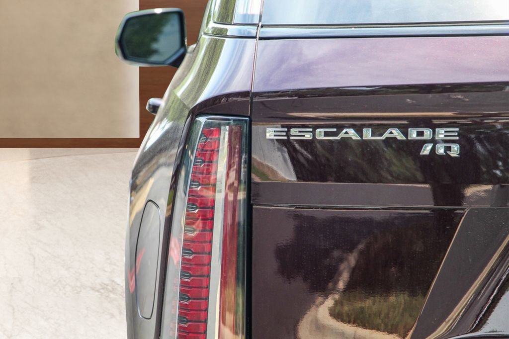 New 2025 Cadillac Escalade IQ Sport 2 image 25