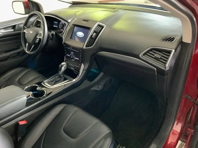 Used 2016 Ford Edge Titanium w/ Technology Package AWD/4WD image 30