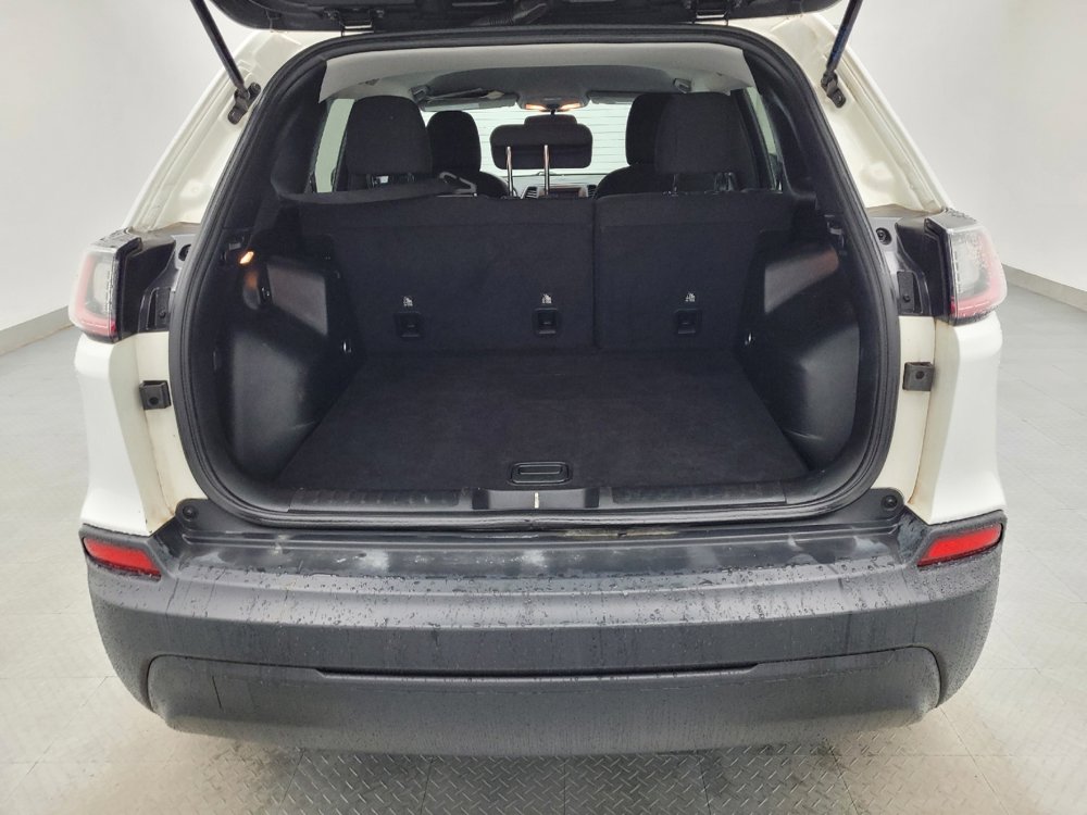 Used 2019 Jeep Cherokee Latitude w/ Popular Appearance Group image 29