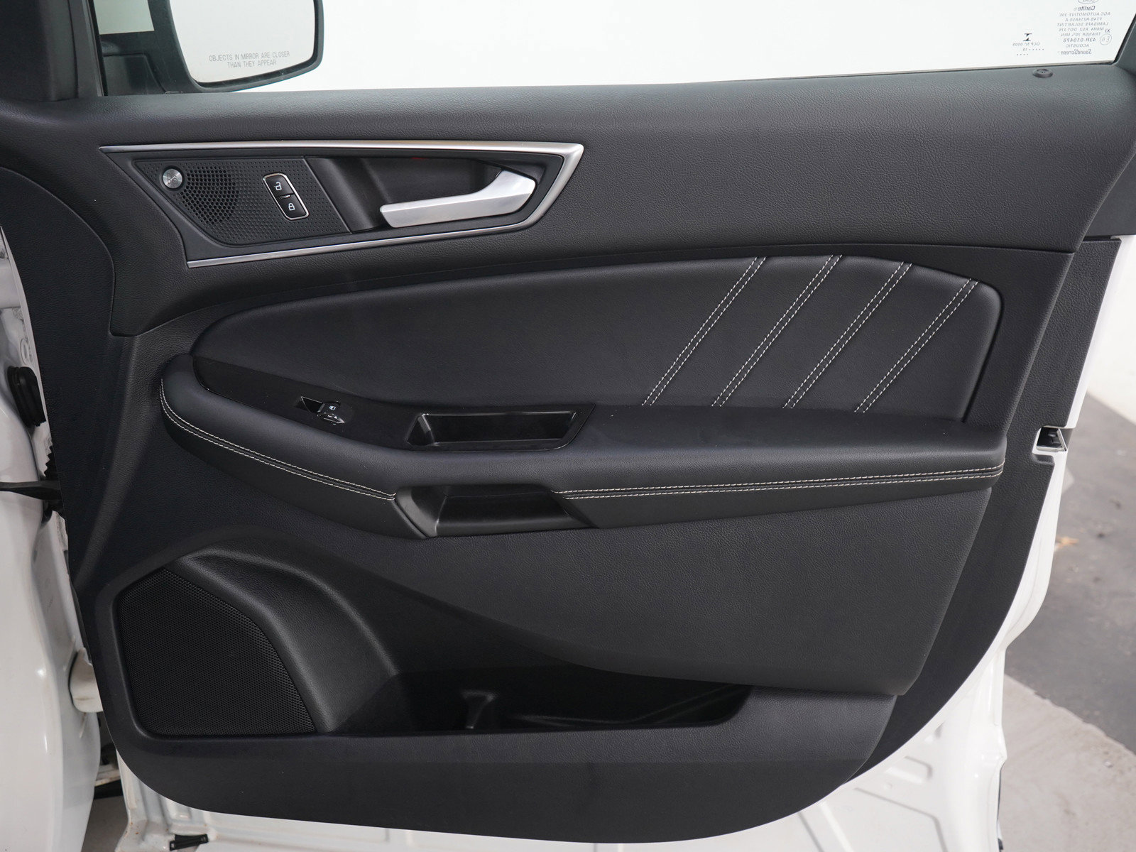 Used 2019 Ford Edge ST w/ Cold Weather Package AWD/4WD image 9
