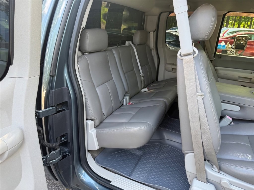 Used 2008 GMC Sierra 1500 SLE w/ Power Pack Plus RWD image 18