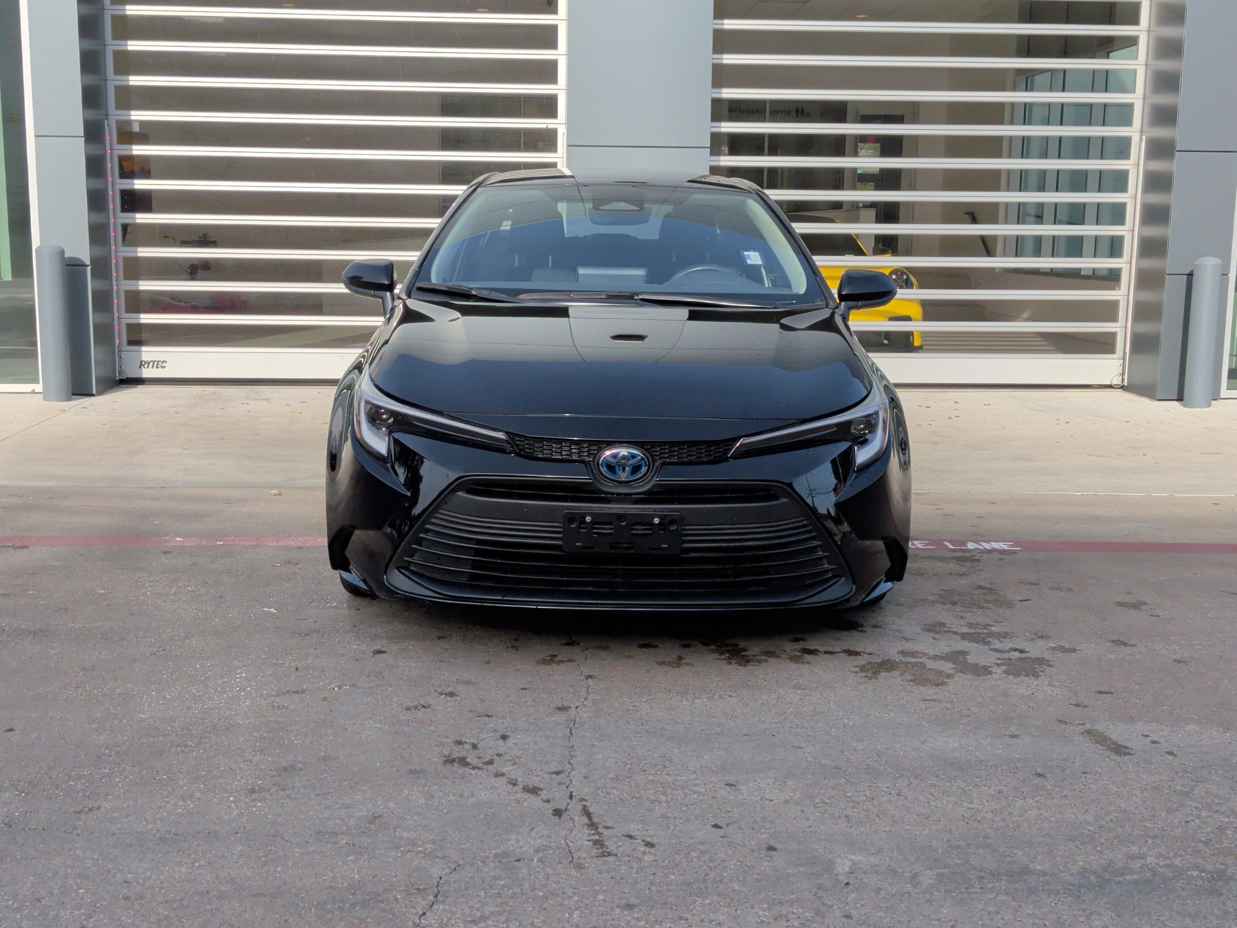 Used 2023 Toyota Corolla LE image 24