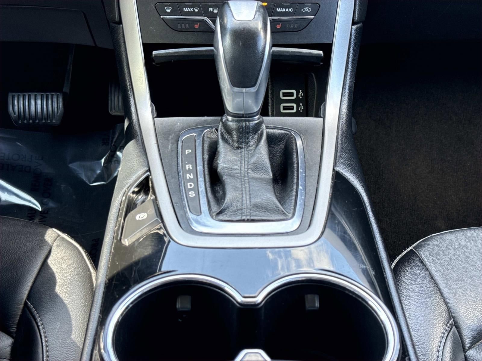 Used 2017 Ford Edge SEL w/ Equipment Group 201A image 12