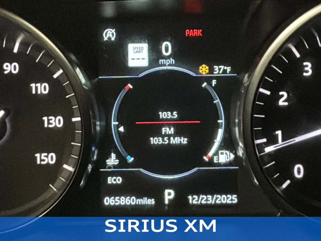 Used 2018 Land Rover Discovery Sport HSE image 13