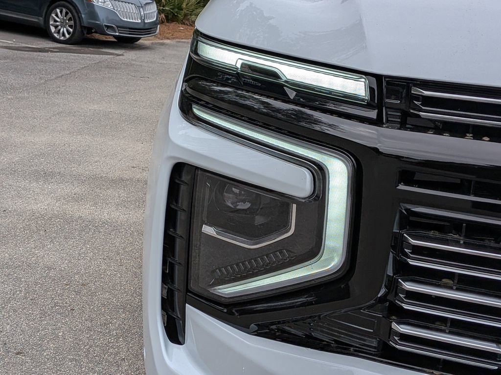 New 2026 Chevrolet Suburban High Country image 11