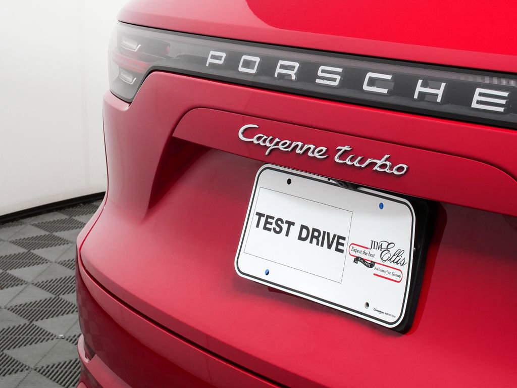 Certified 2023 Porsche Cayenne Turbo w/ Assistance Package image 38