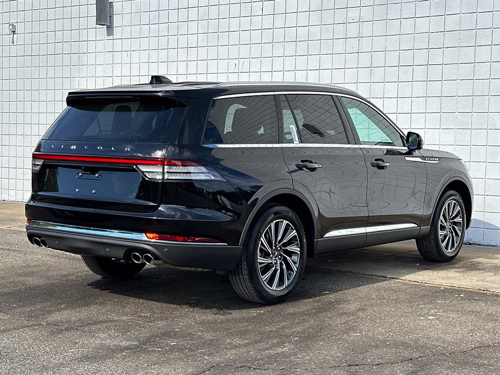 New 2027 Lincoln Aviator AWD image 34