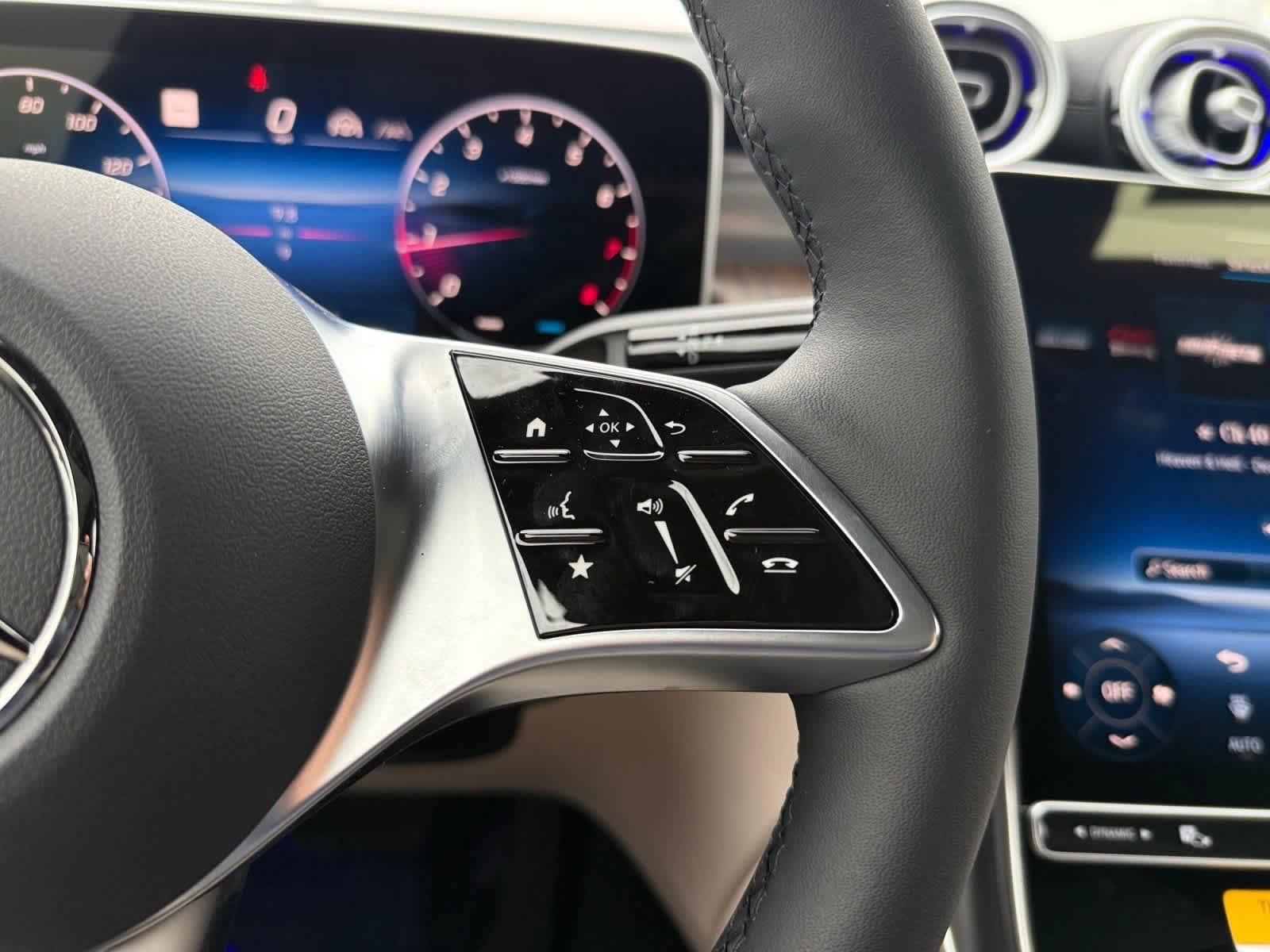 New 2026 Mercedes-Benz GLC 300 GLC 300 image 19