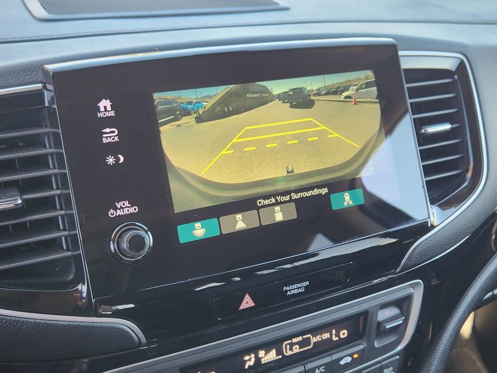 Used 2022 Honda Pilot Touring image 9