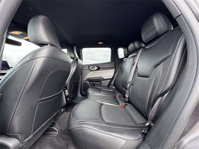 Used 2023 Jeep Compass Limited image 18