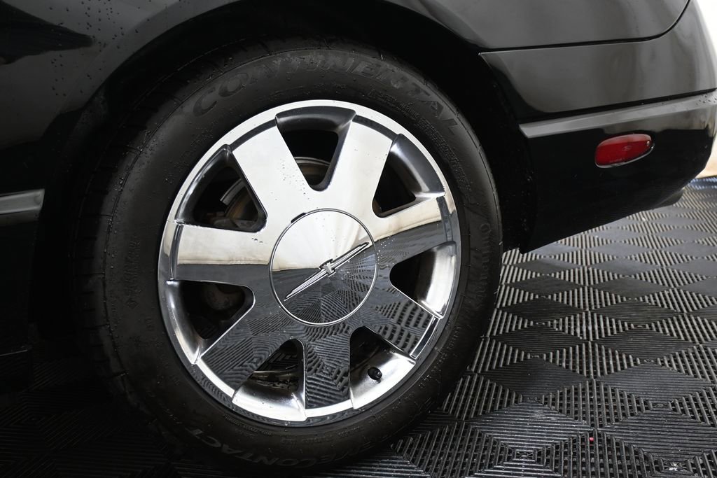 Used 2002 Ford Thunderbird RWD image 28
