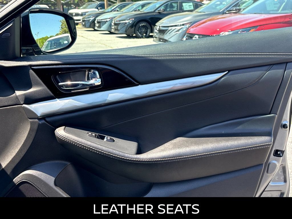 Used 2023 Nissan Maxima SV w/ Floor Mat Group FWD image 12