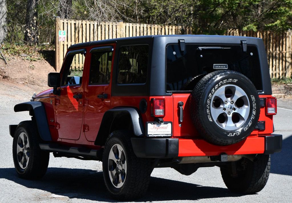 Used 2018 Jeep Wrangler Unlimited Sahara w/ Connectivity Group image 8