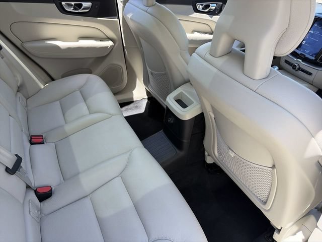 Used 2018 Volvo XC60 T8 Inscription w/ Advanced Package AWD/4WD image 15