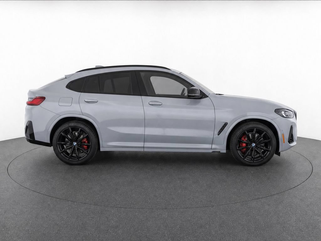 Used 2024 BMW X4 M40i AWD/4WD image 8