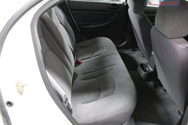 Used 2004 Dodge Stratus SE image 28