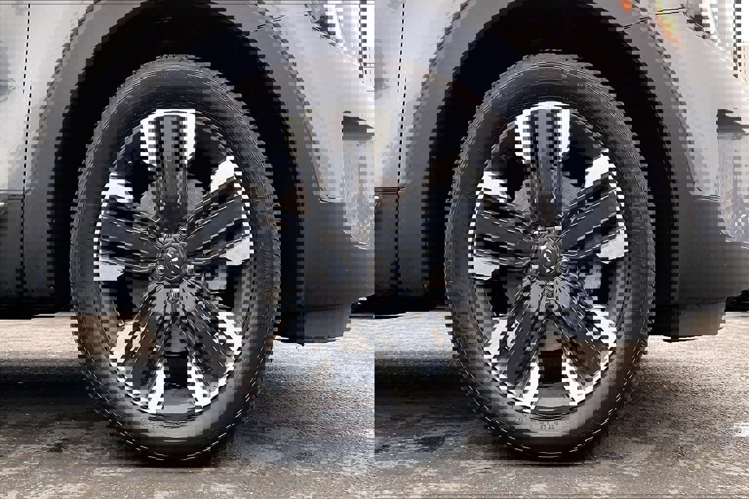 Used 2024 Kia Telluride SX Prestige w/ Towing Package image 12