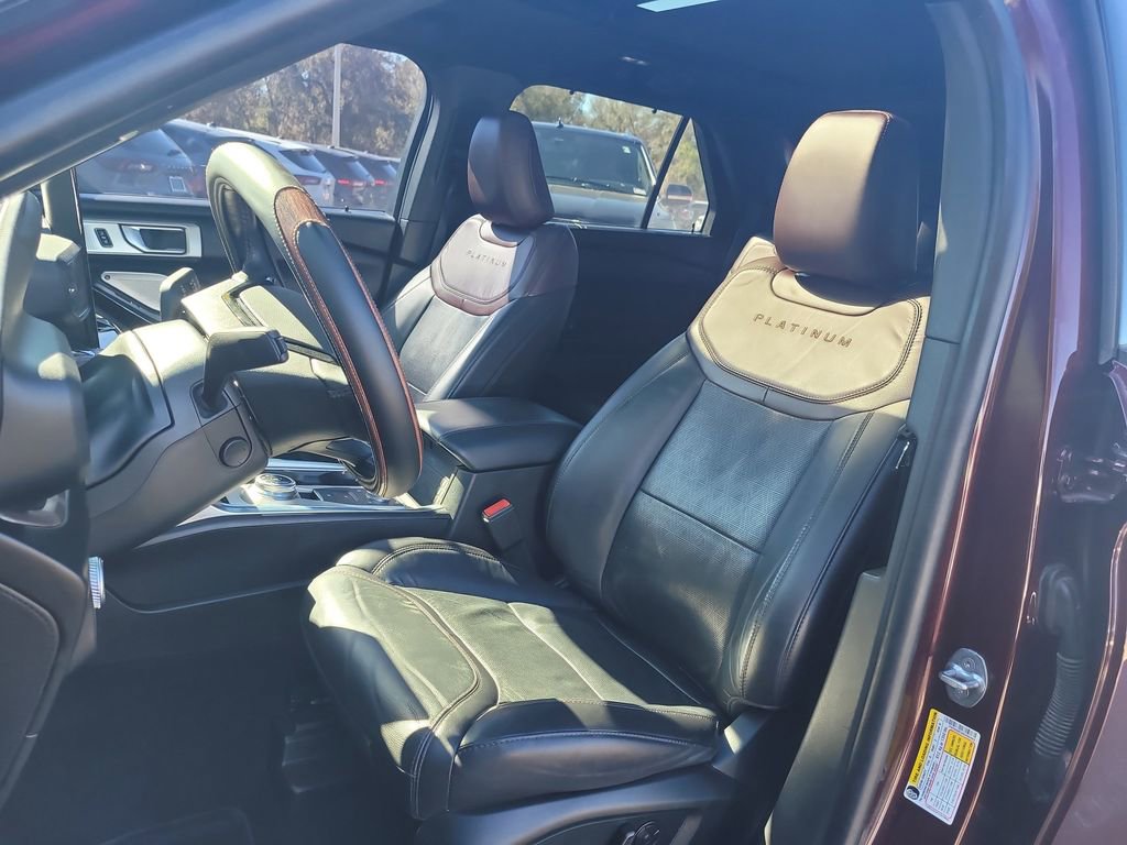 Certified 2022 Ford Explorer Platinum w/ Equipment Group 601A AWD/4WD image 20