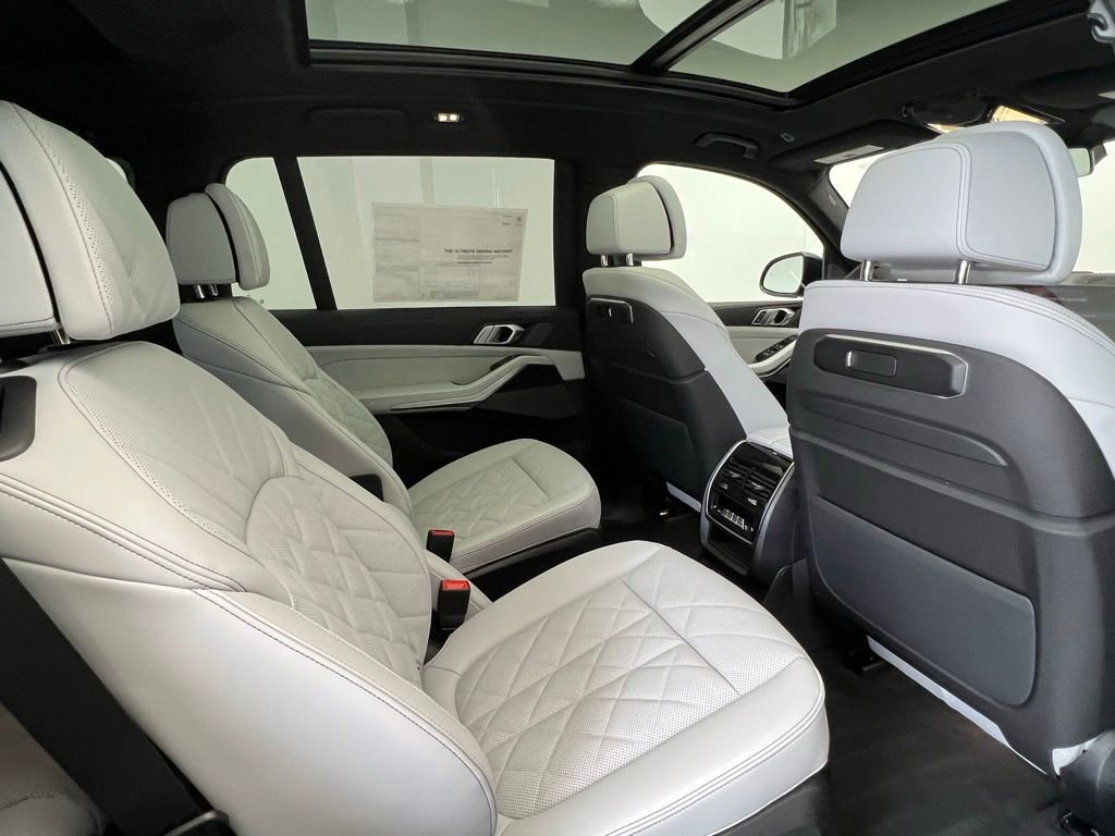 New 2026 BMW X7 xDrive40i w/ M Sport Package image 8