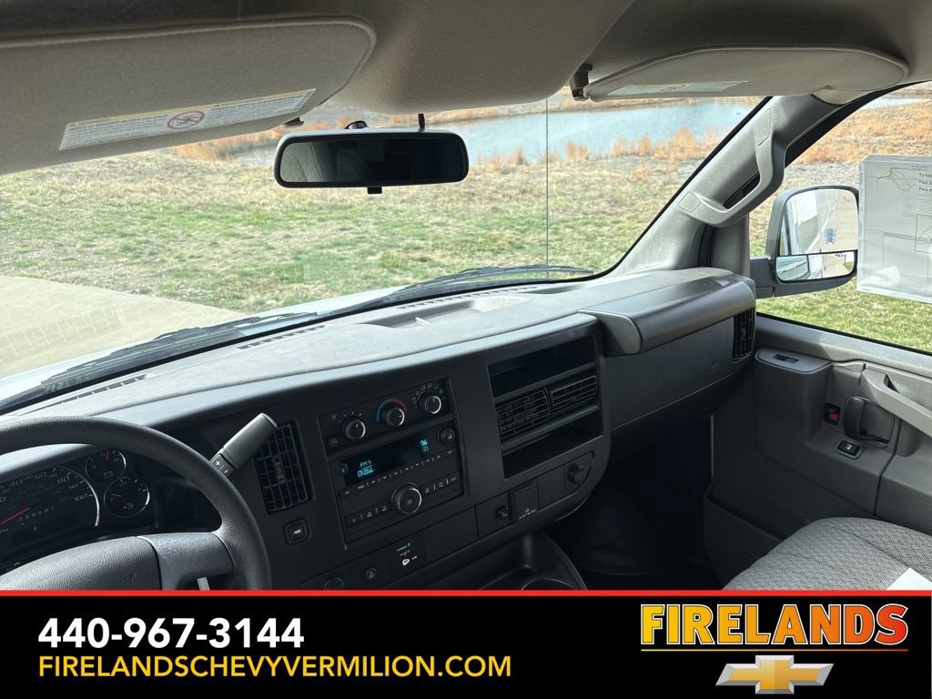 New 2026 Chevrolet Express 3500 RWD image 28
