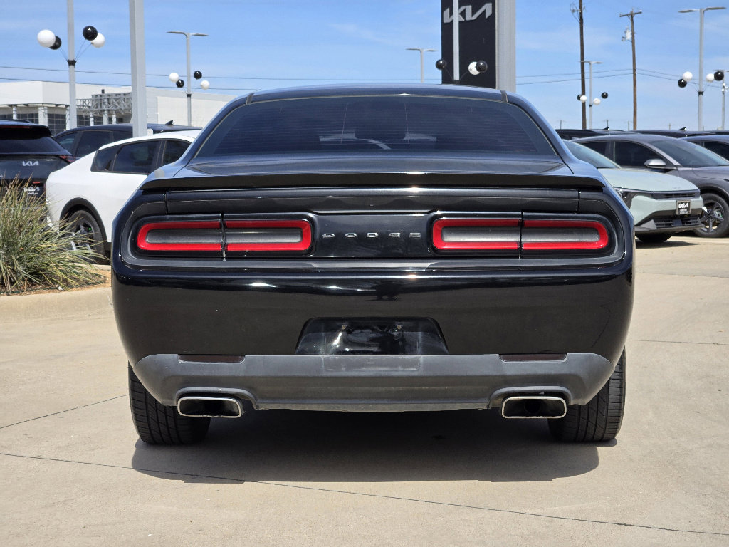 Used 2016 Dodge Challenger R/T image 12
