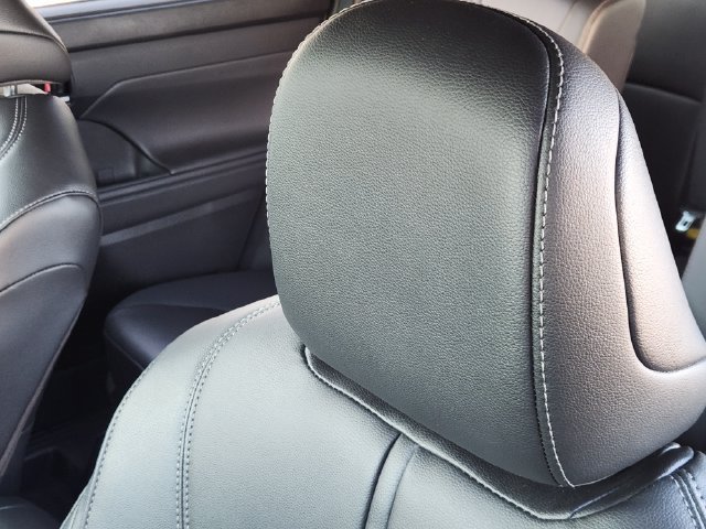 New 2026 Toyota Highlander XSE AWD/4WD image 13