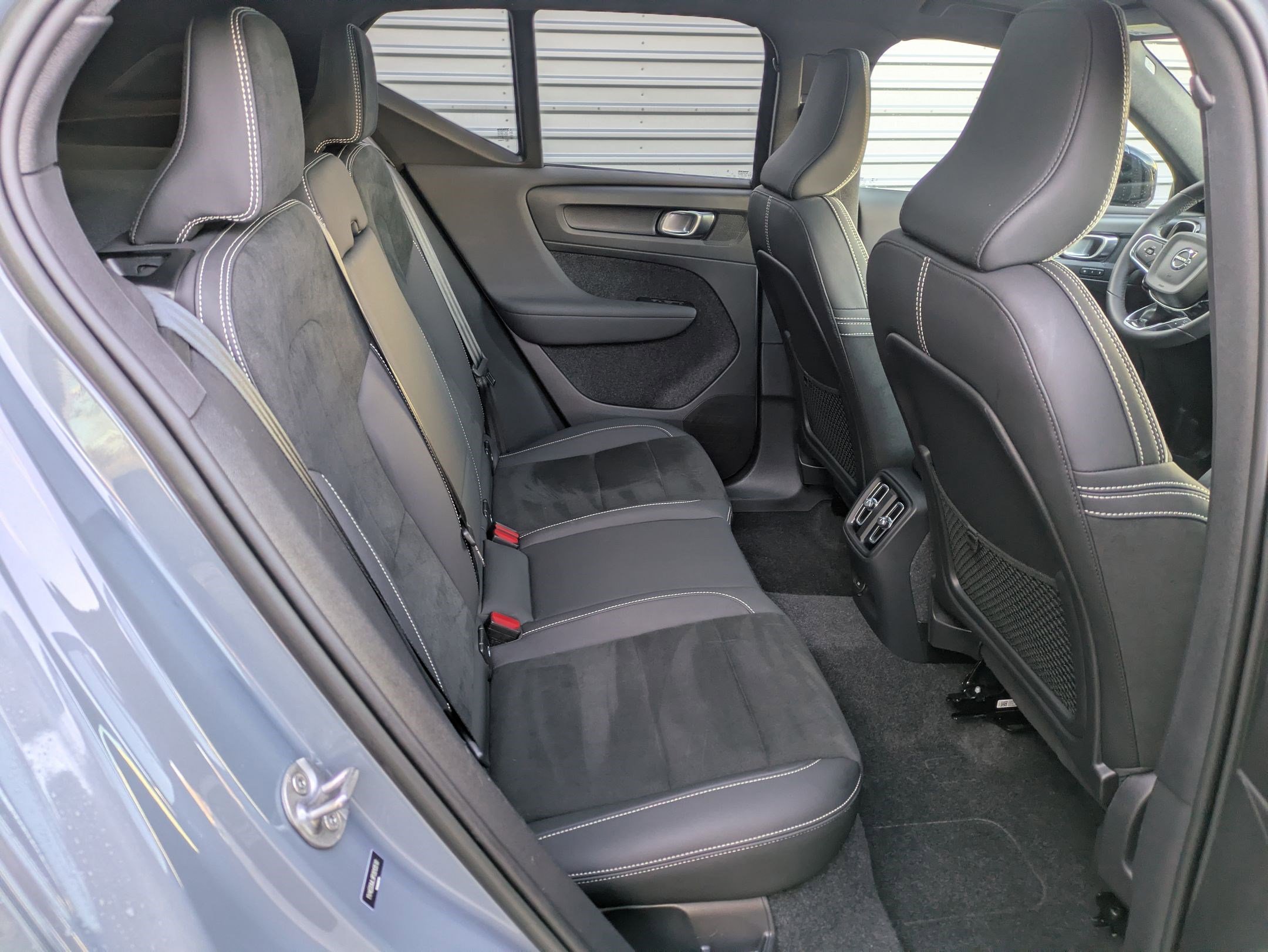 Certified 2023 Volvo XC40 Recharge Plus image 31