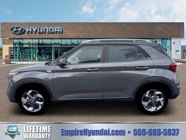 New 2026 Hyundai Venue SEL FWD image 3