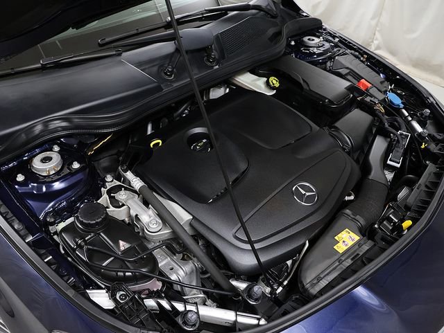 Used 2018 Mercedes-Benz CLA 250 4MATIC image 35