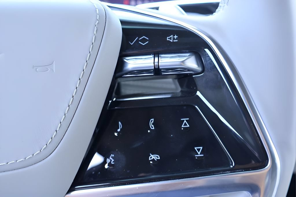 New 2026 Cadillac Escalade ESV Platinum Luxury AWD/4WD image 23