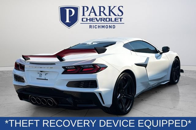 Used 2023 Chevrolet Corvette Z06 w/ Z07 Performance Package RWD image 8