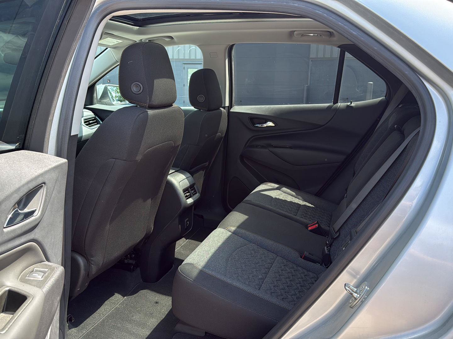Used 2022 Chevrolet Equinox LT AWD/4WD image 10