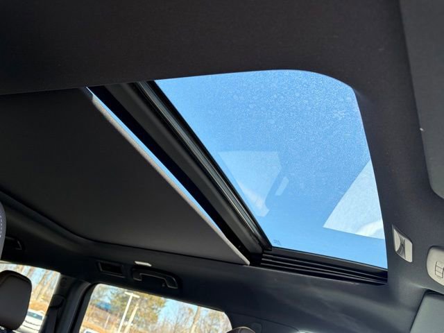 New 2026 Nissan Armada Platinum image 32