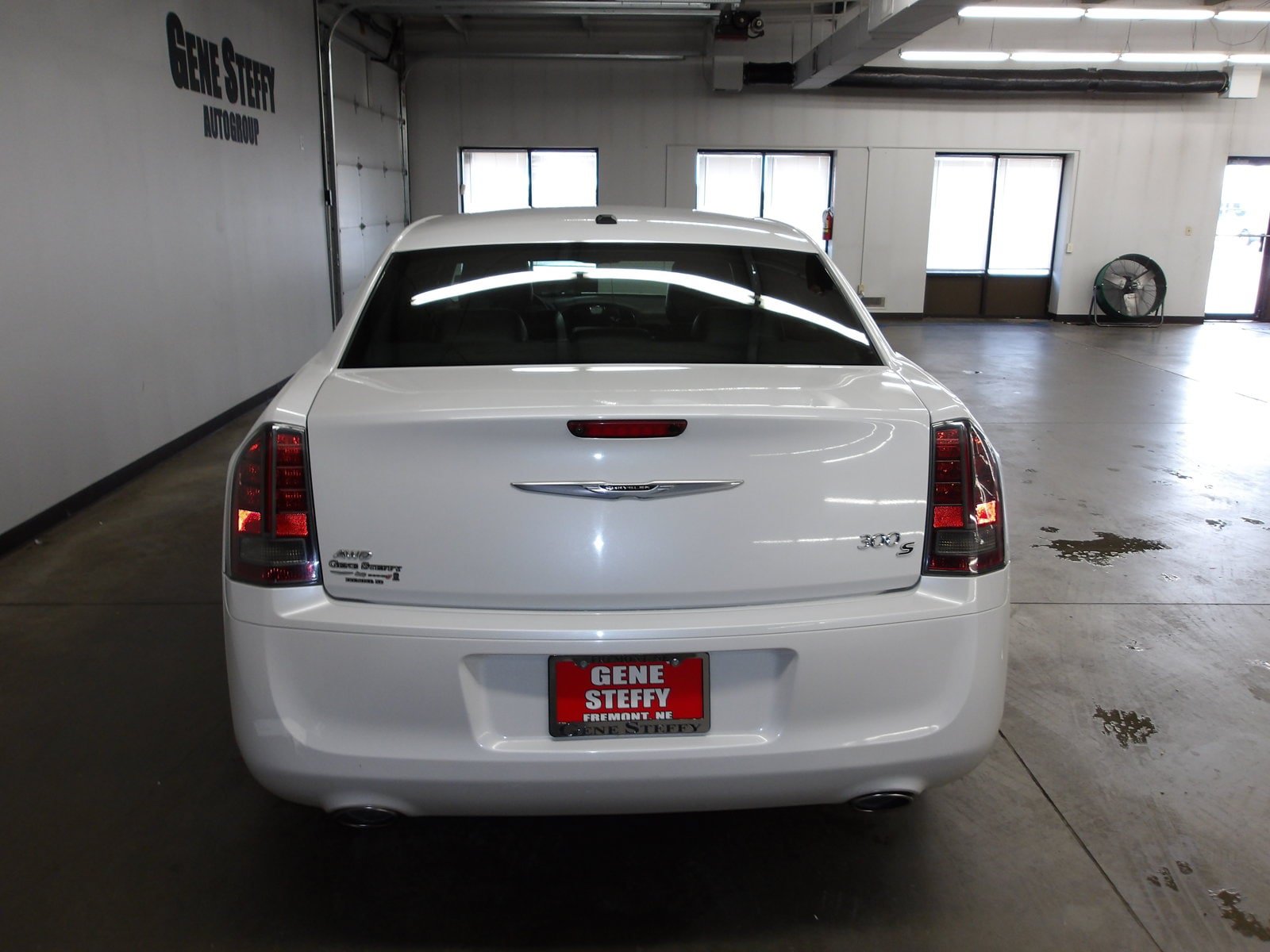 Used 2014 Chrysler 300 S AWD/4WD image 5