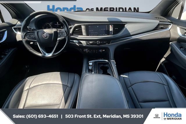 Used 2024 Buick Enclave Premium image 13