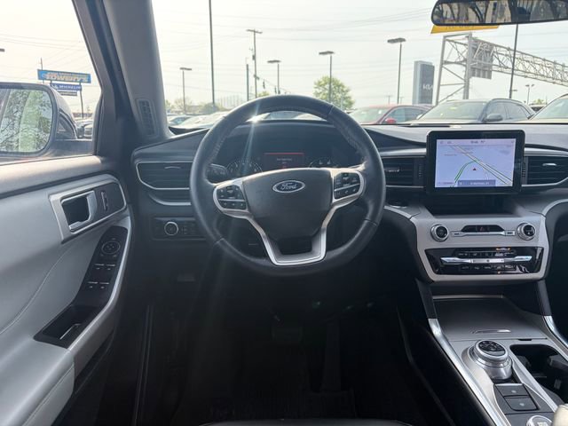 Used 2023 Ford Explorer XLT w/ Equipment Group 202A image 21