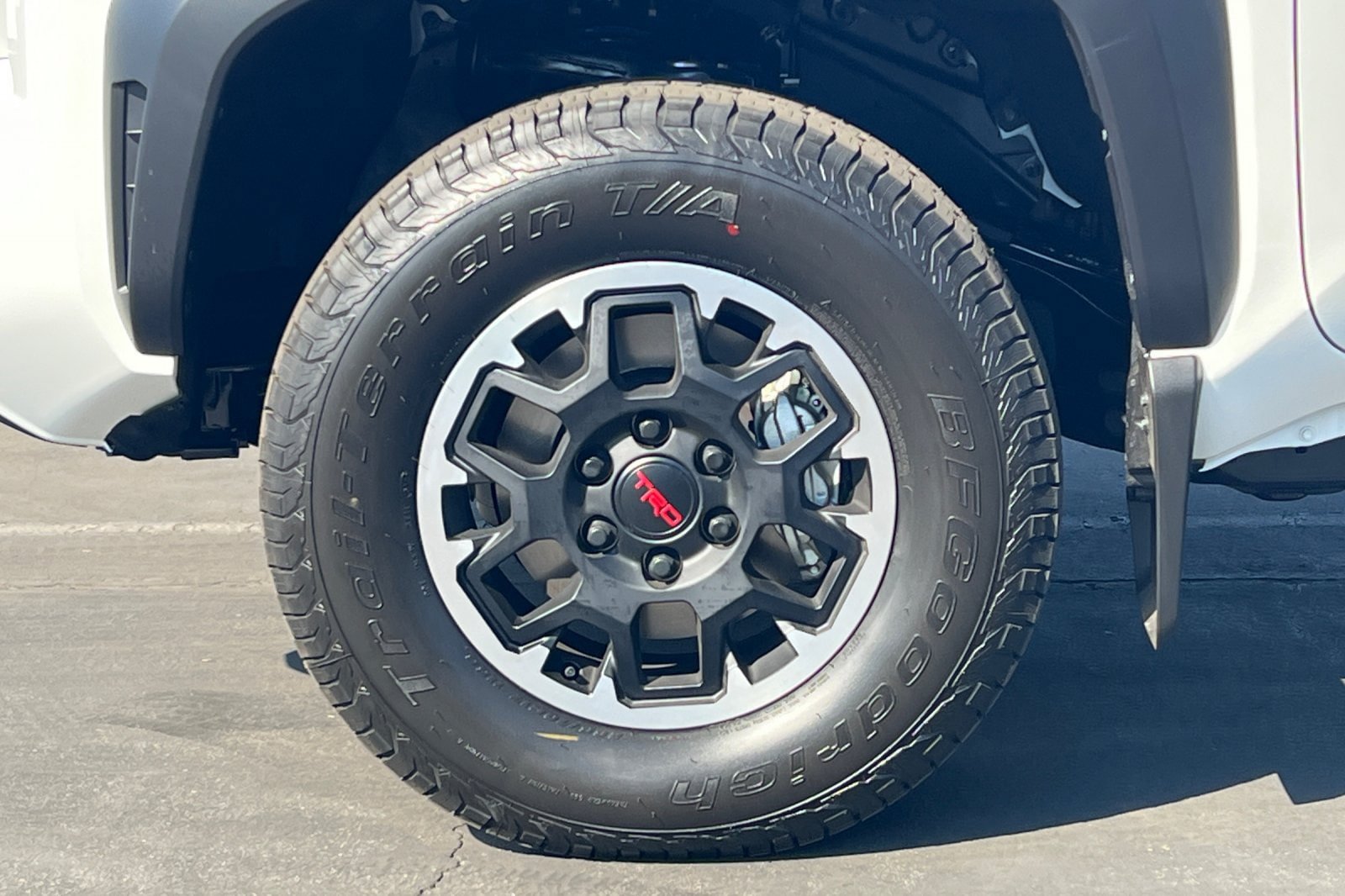 Certified 2026 Toyota Tacoma TRD Off-Road AWD/4WD image 24
