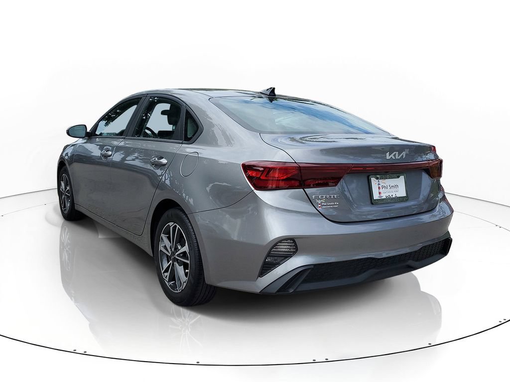 Certified 2023 Kia Forte LXS w/ LXS Technology Package FWD image 4