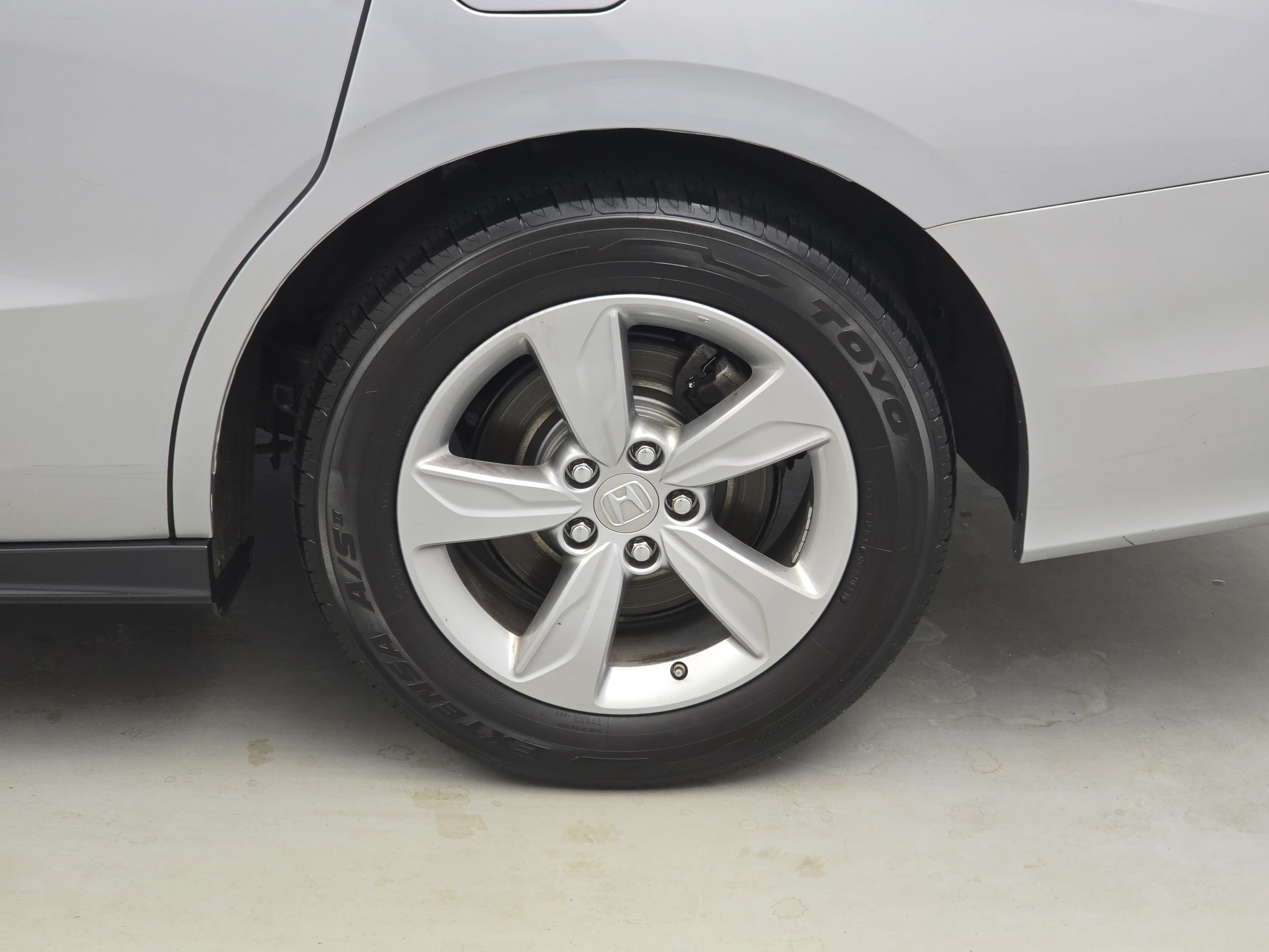 Used 2018 Honda Odyssey EX-L image 35